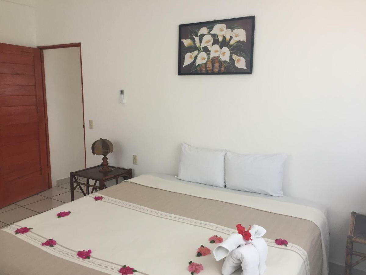 Departamentos Lalo Apartment Zihuatanejo Exterior photo